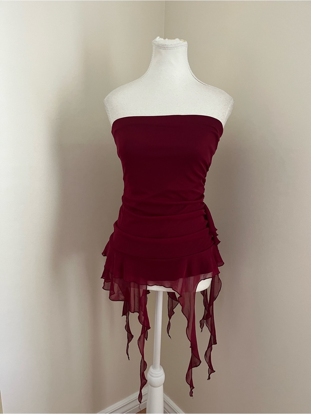 le chateau Strapless Wine Red Chiffon Handkerchief Hem top